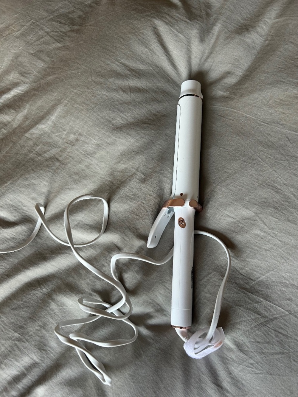 T3 White and Rose Gold Curling Wand